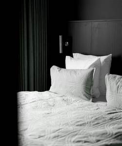 Hotel Hans Room Detail (10)