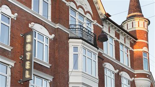 Hotel Hans Facade